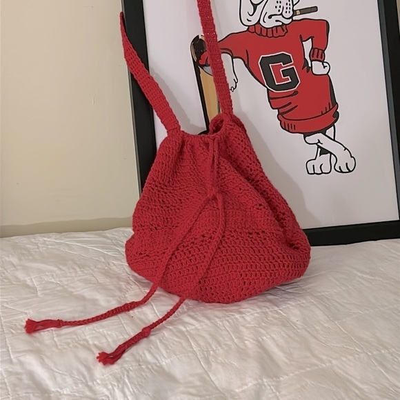 Red Crocheted Bag Large Cinch Top Shoulder Strap Organic Cotton Hand Crafted - Picture 3 of 8